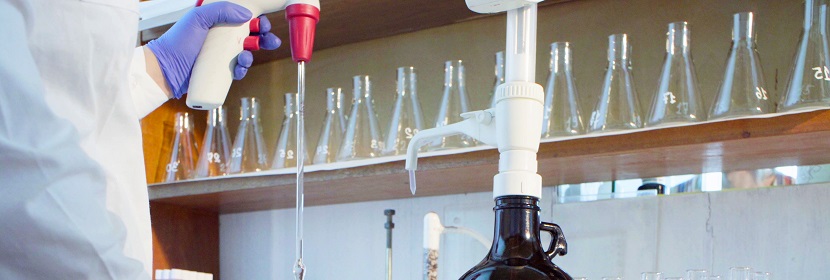 層壓機用氟硅復(fù)合橡膠壓板檢測